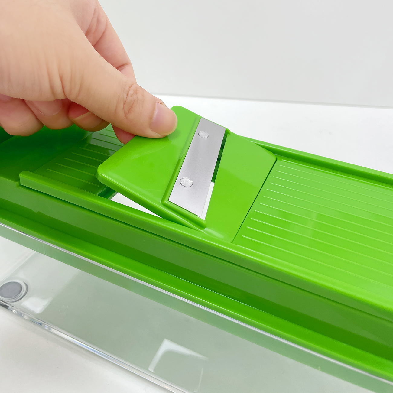 Green Multifunctional 14 in 1 Vegetable Chopper - 10 Blades